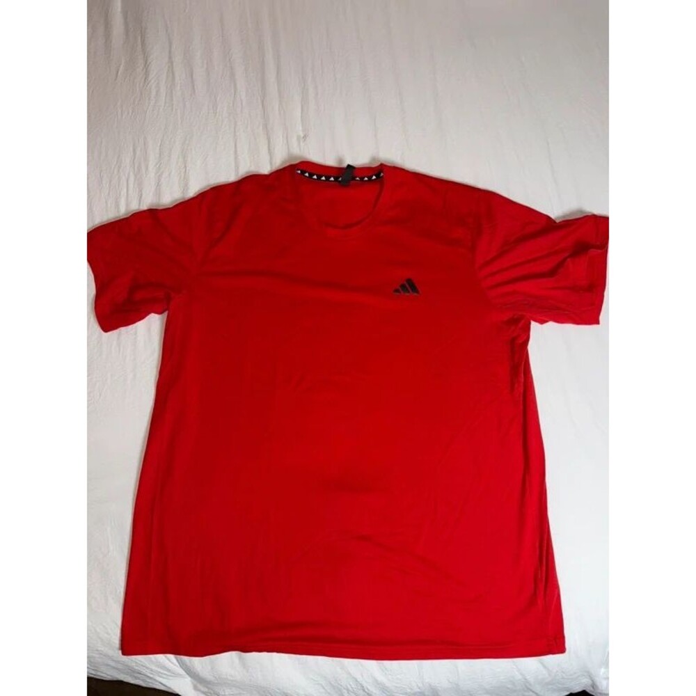 Men’s adidas athletic tshirt size xxl